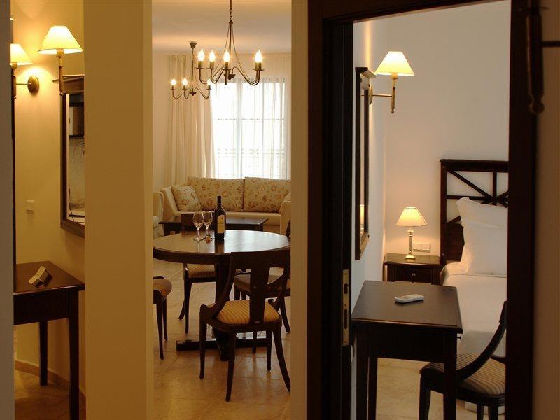 The Cliff Beach Apartments Obzor Extérieur photo